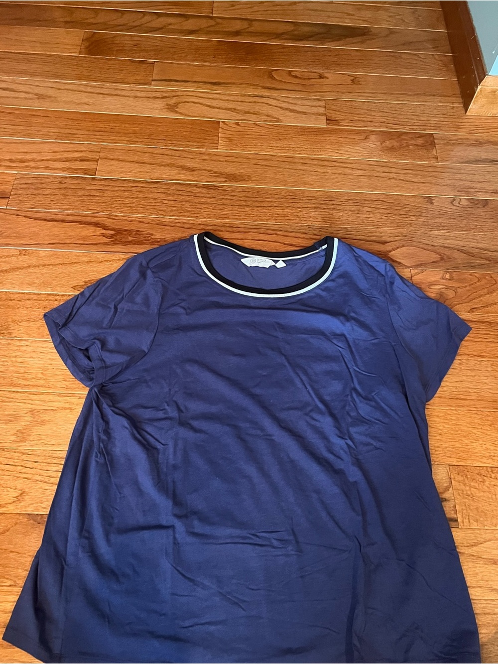 Candace Cameron Bure Navy Short Sleeve Top with Contrast Neck Trim